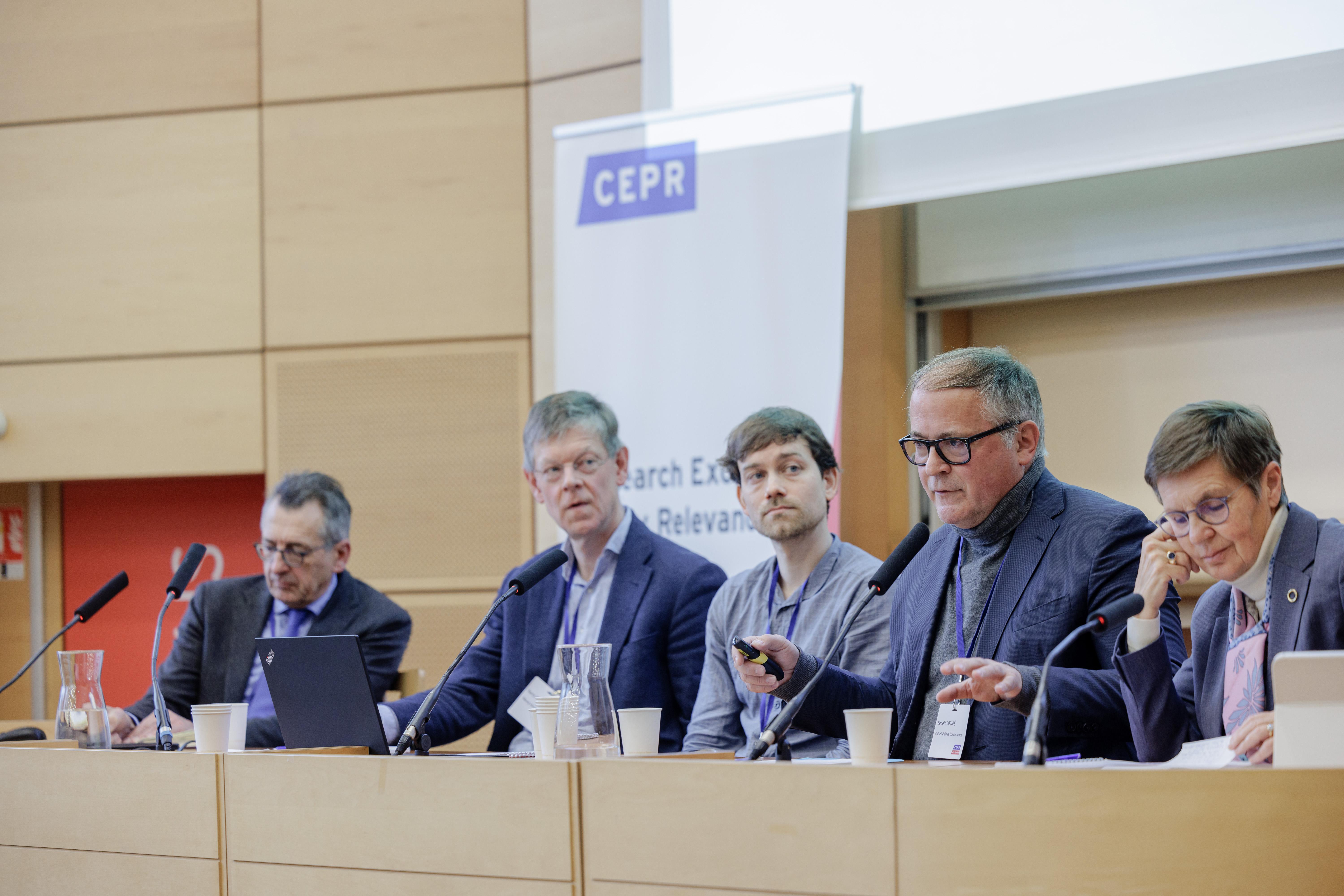 EFA Panel